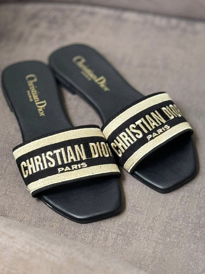 Sandalia Plana Dior